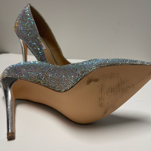 Steve Madden Rhinestone Bedazzled Daisie Pumps, size 8, NWOT - Picture 2 of 3